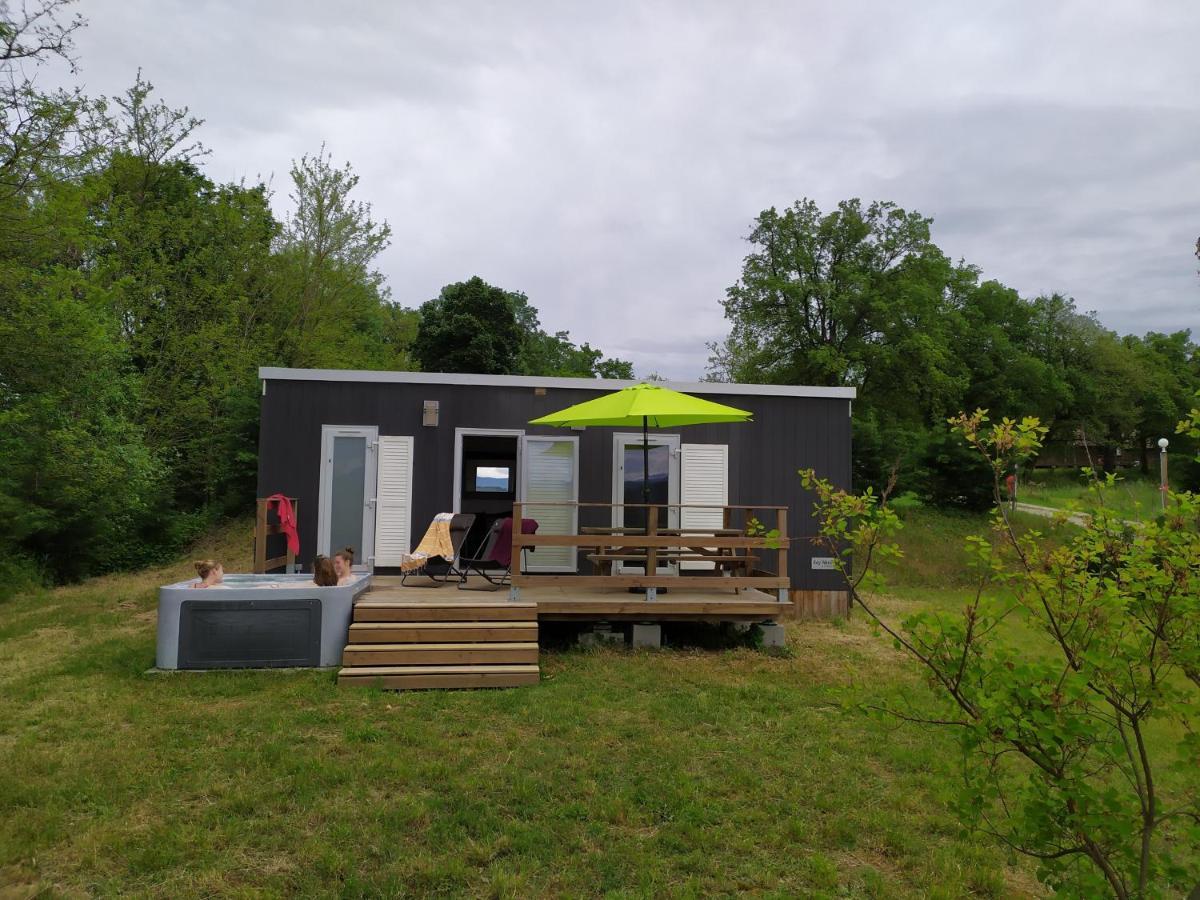 Camping Domaine De Senaud 알봉 외부 사진